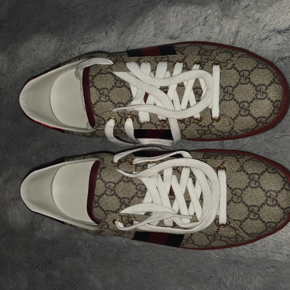 Gucci Beige and Burgundy Patterned Sneakers